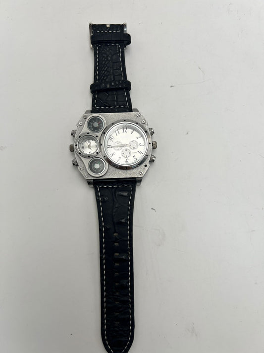 Avaner Mens Big Face Dual Time Zone Leather Strap Sport Watch