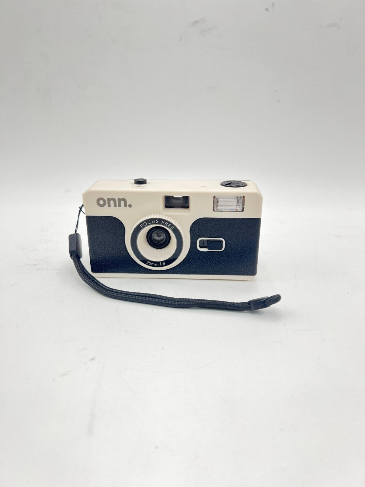 Reusable 35mm Camera With Flash - Focus - Onn. Fixed Focus- 27 Exposures