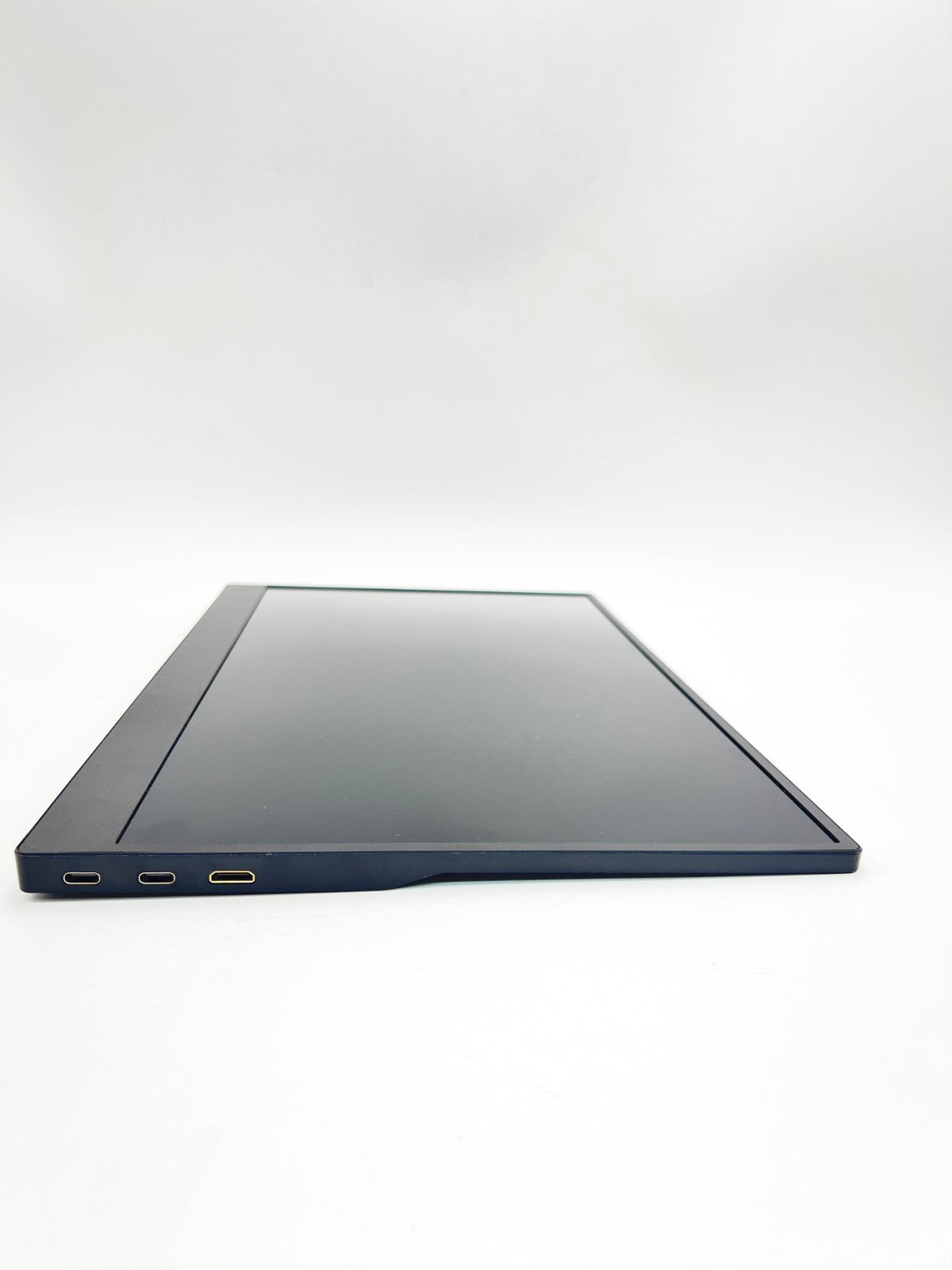 PTABLE MONITOR 15.6 INCH, IPS PANEL, HDMI, USB-C, SURROUND SPEAKERS,SUPPORT MULT