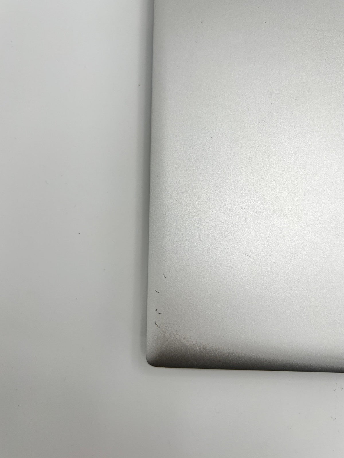 HP EliteBook 830 G7 13.3" Intel Core i5-10310U 16GB RAM 256GB Few Scratch -2SCH