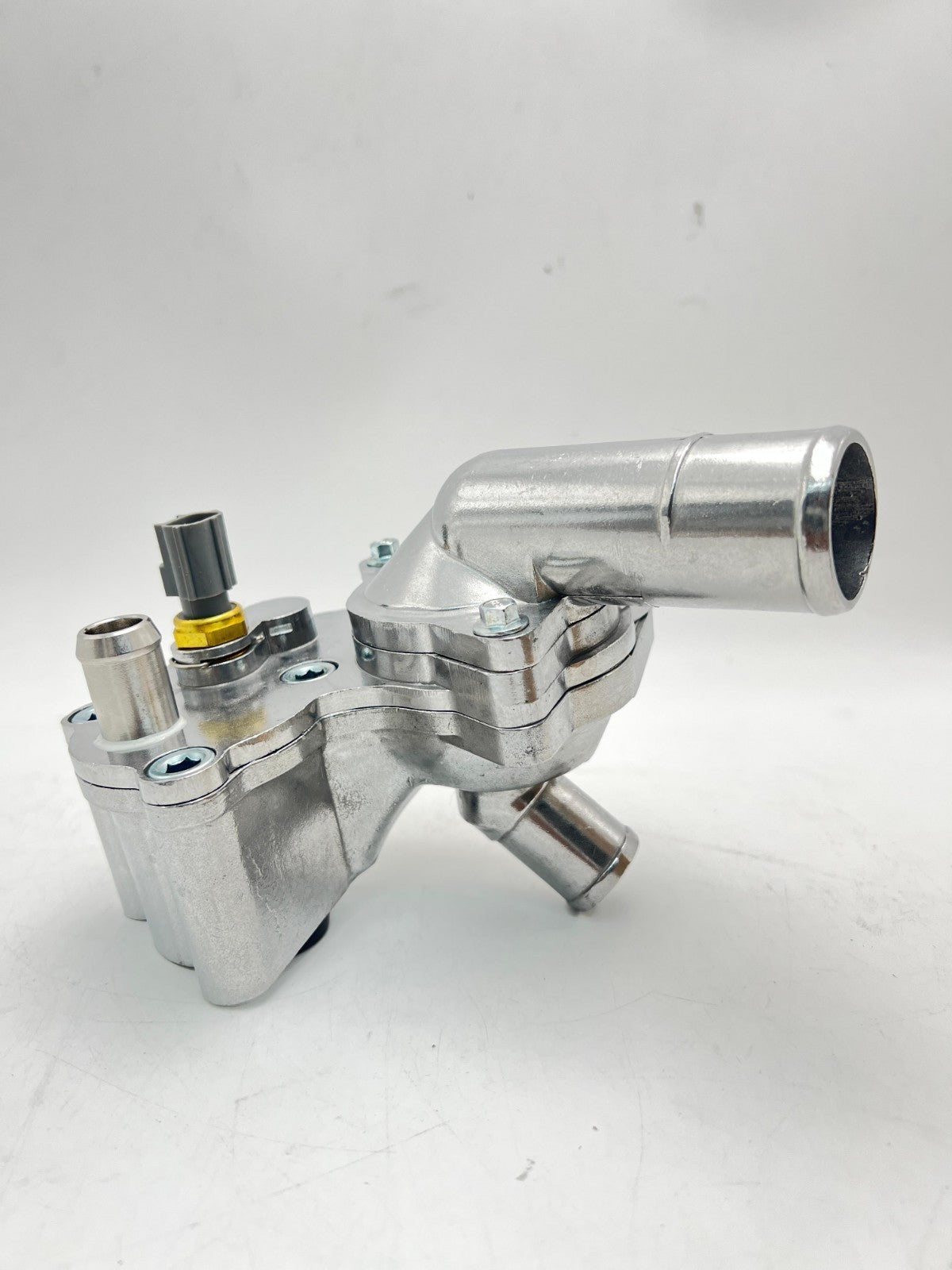 Upgrade Aluminum Thermostat Housing Assembly.(1PCS) Replaces Part # 5R3Z-8592-BA