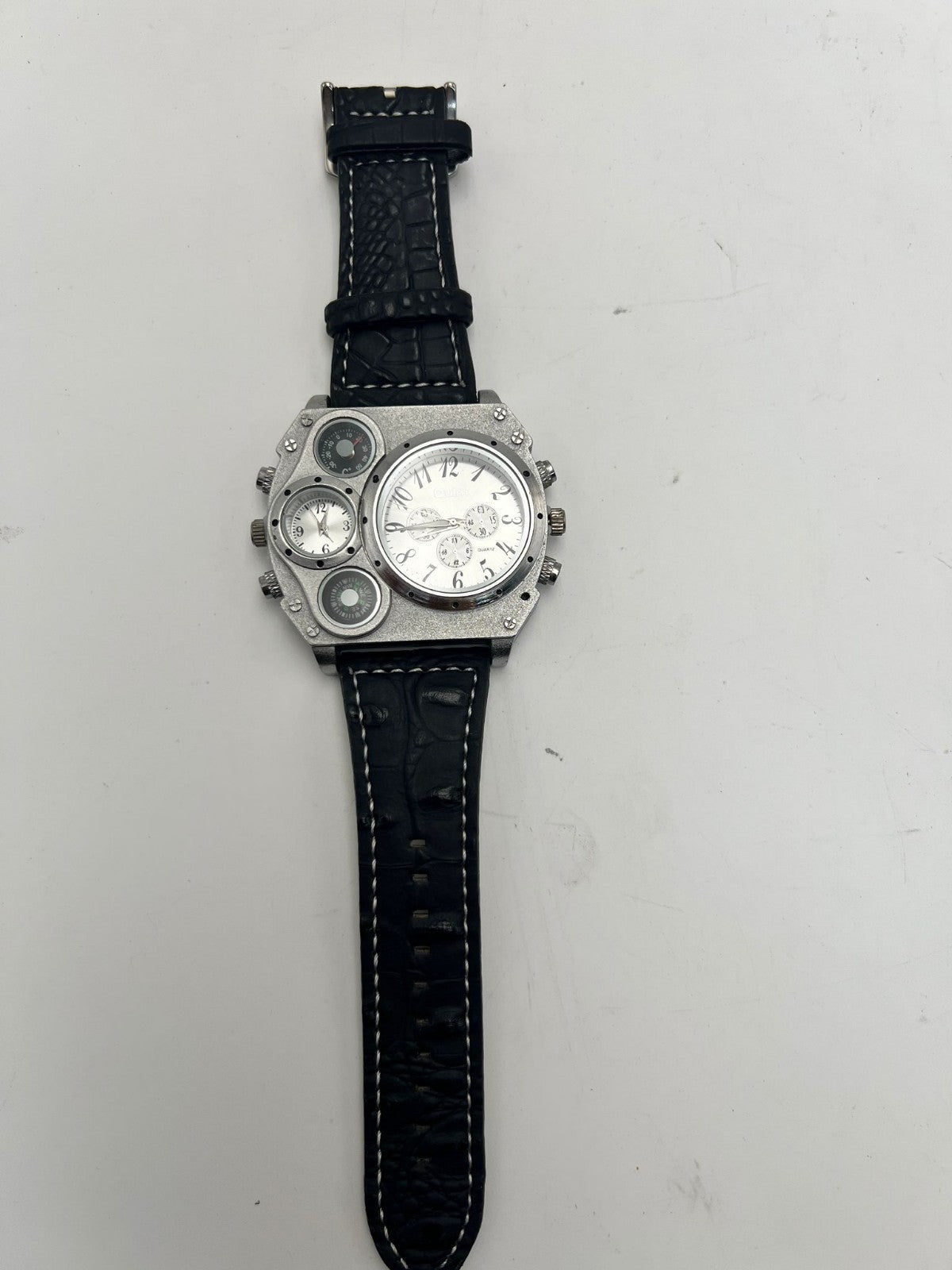 Avaner Mens Big Face Dual Time Zone Leather Strap Sport Watch