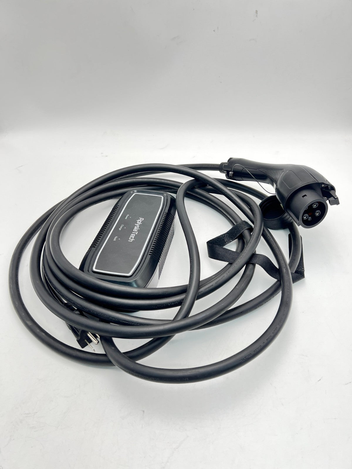 APLYSIA TECH PORTABLE EV CHARGER LEVEL 1, 15AMP 250V,ELECTRIC VEHICLE CHARGER, A