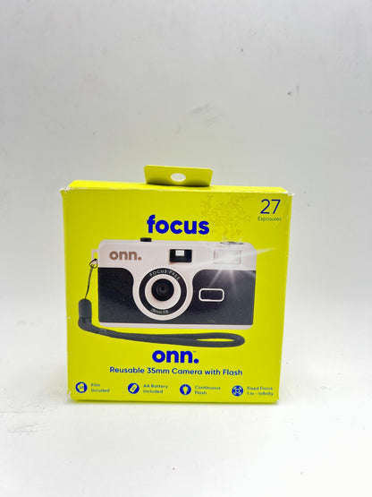 Reusable 35mm Camera With Flash - Focus - Onn. Fixed Focus- 27 Exposures