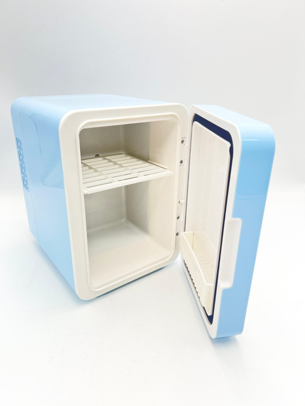 Skincare Fridge With Dimmable LED Light Mirror,4L Makeup Mini Fridge for Bedroom