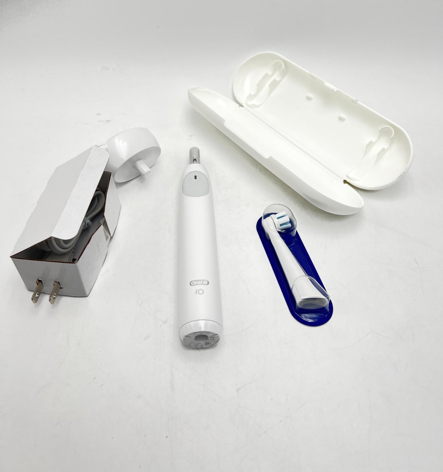 Oral-B iO Series 2 LIMITED Rechargeable Electric Powered Toothbrush, Pure White
