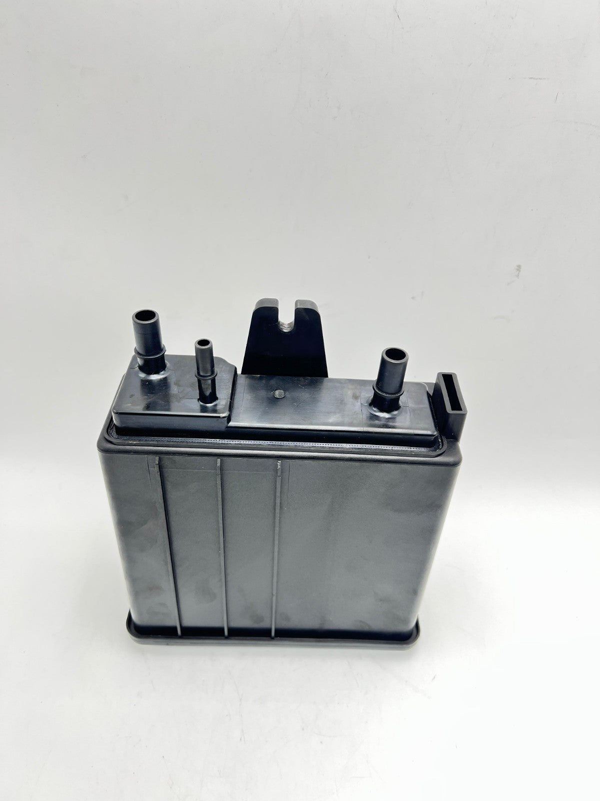 Dasbecan Fuel Evap Charcoal Vapor Canister Compatible with 2004-2016 Buick Rende