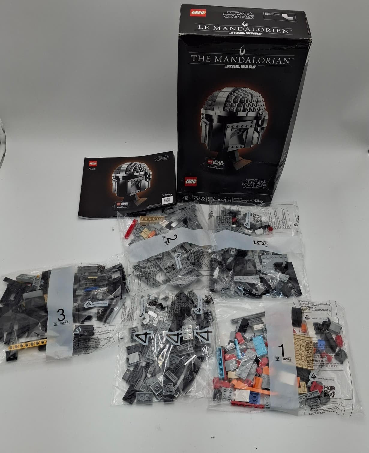 LEGO Star Wars: The Mandalorian Helmet (75328)
