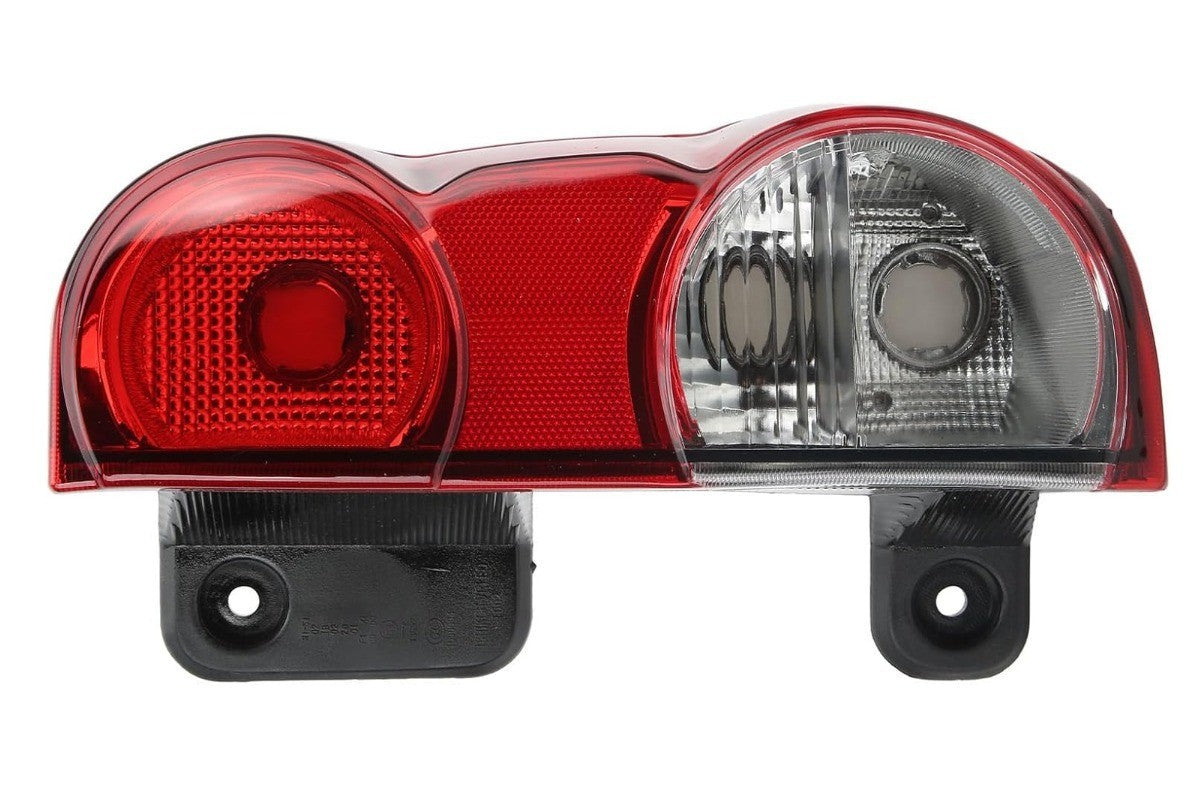 "26550 JX00A, Rear Tail Light, Right Side Brake Stop Lamp, Fit for Nissan NV200