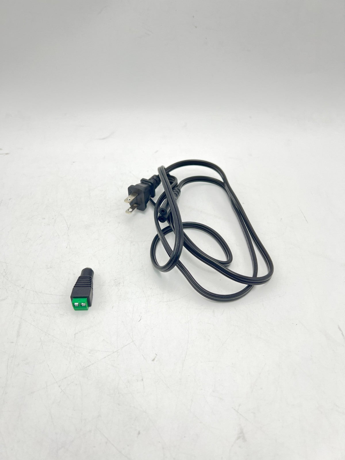 EMITEVER 24V Power Supply, 60W LED Power Adapter UL-Listed, 100-240V AC to 24V