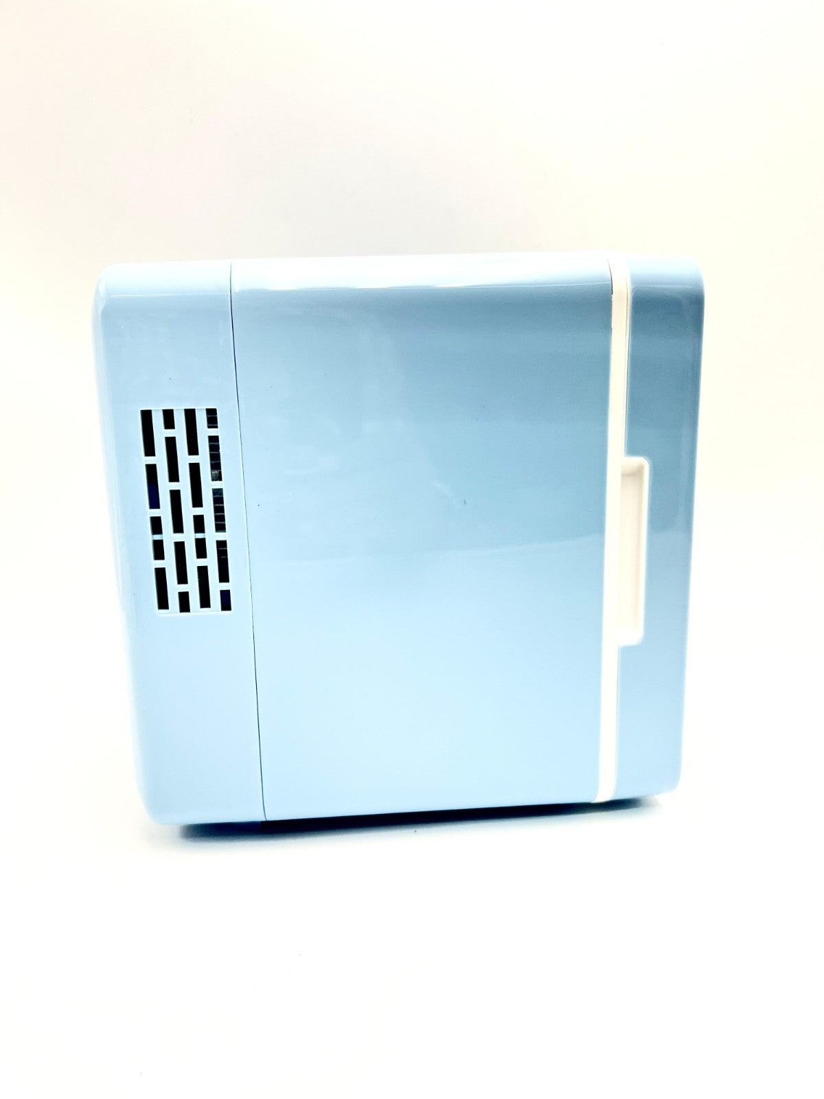 Skincare Fridge With Dimmable LED Light Mirror,4L Makeup Mini Fridge for Bedroom