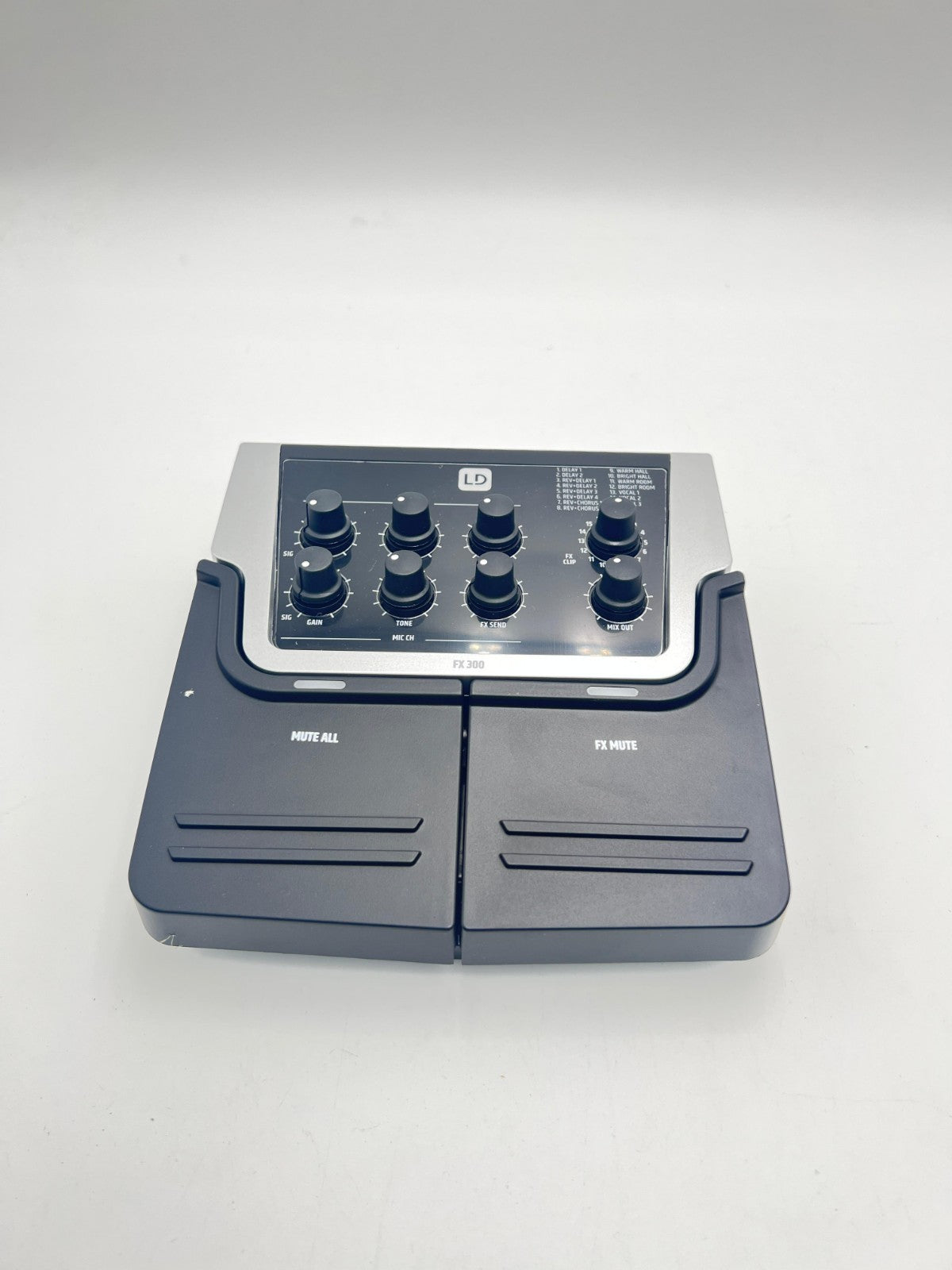LD Systems FX 300 2-Channel Pedal with 16 Digital Effects