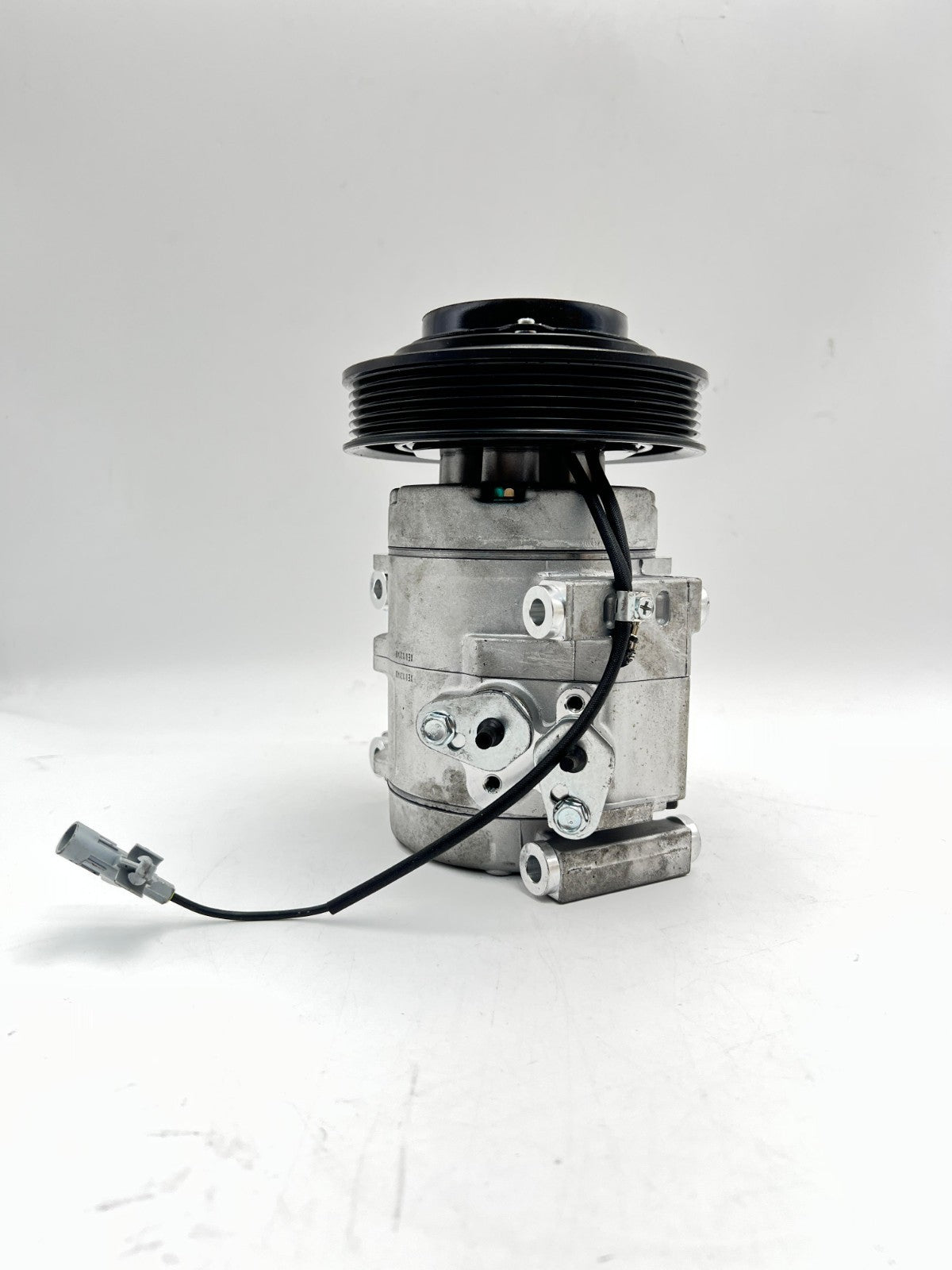 A/C Compressor-New Compressor with Clutch DENSO fits 2004 Toyota Sienna 3.3L-V6