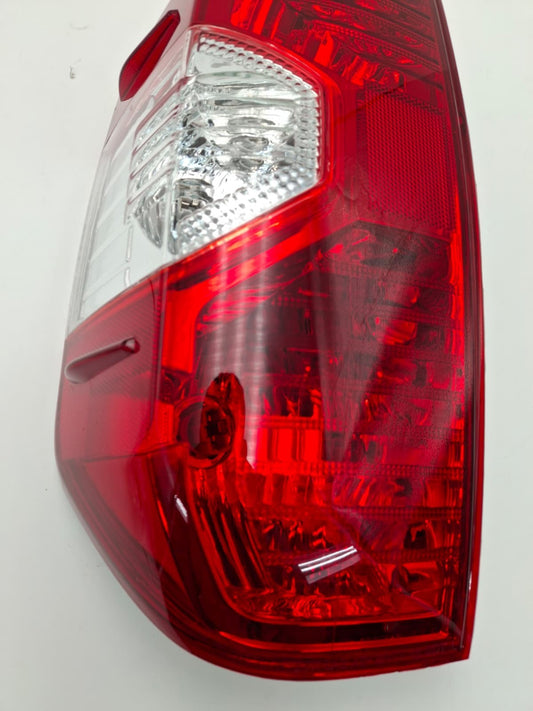 14-21 TUNDRA REAR TAIL LIGHT LEFT DRIVER SIDE REAR TOYOTA 81560-0C101