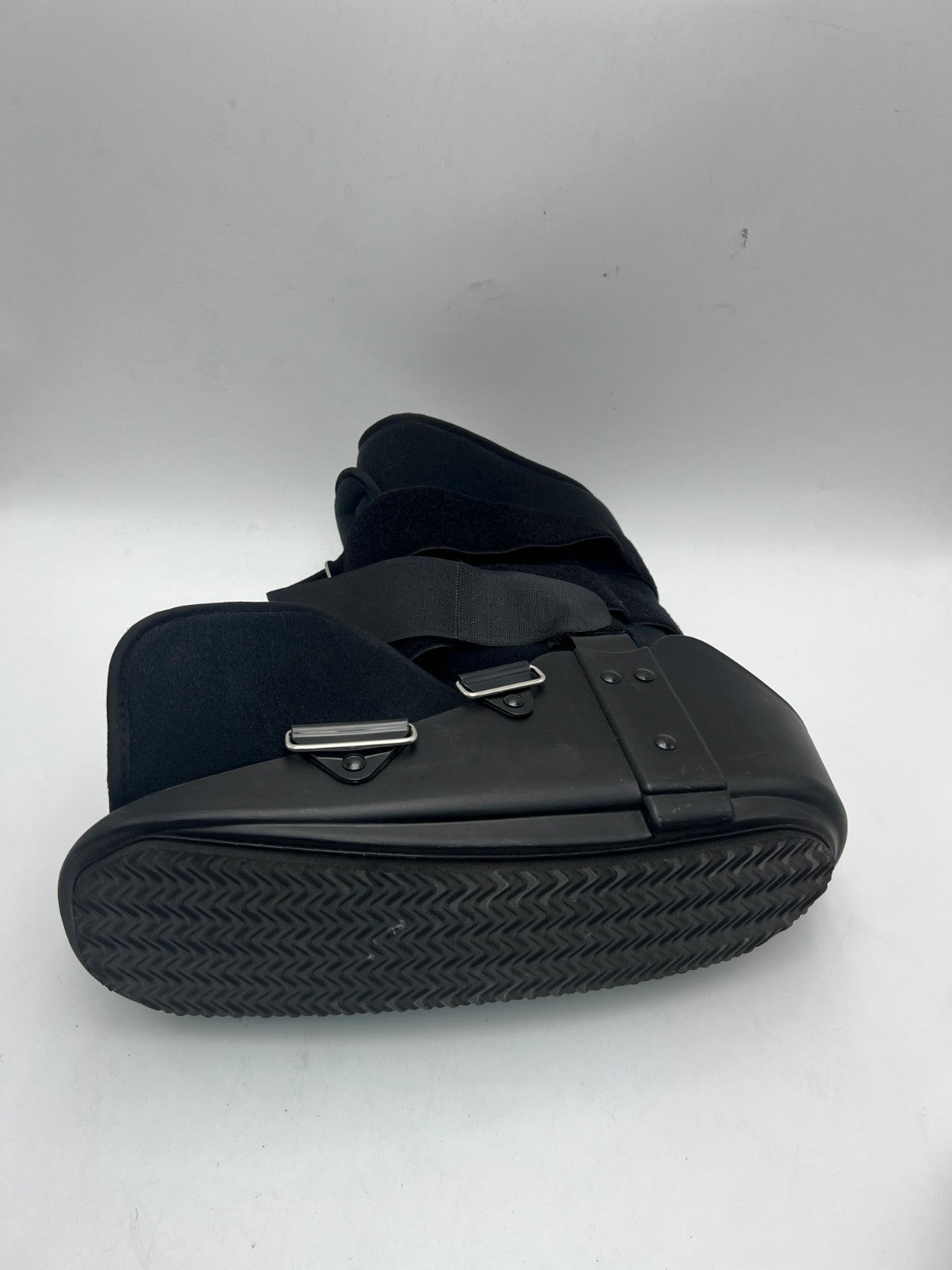 WALKING BOOT FOR ANKLE INJURIES& FRACTURES ADJUSTABLE AIR SPLINT WITH PUMP