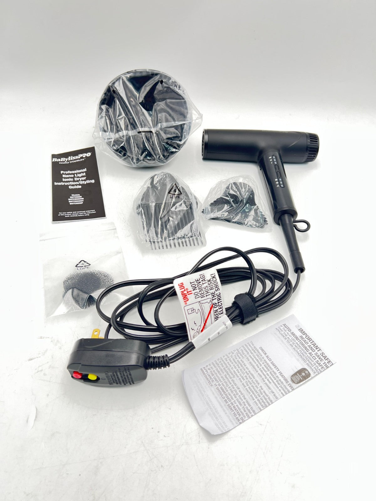 BABAYLISS PRO NANO TITANIUM Professional Nano Light Ionic Dual-Voltage Lightweig