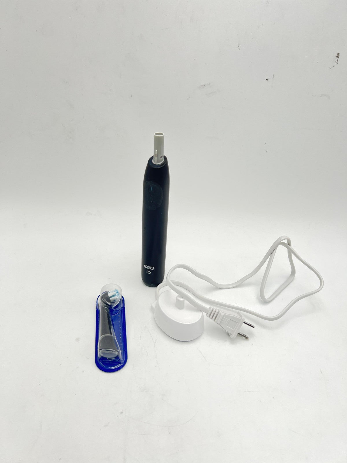 ORAL-B IO SERIES 2 Limited Rechargeable Black Electric Toothbrush