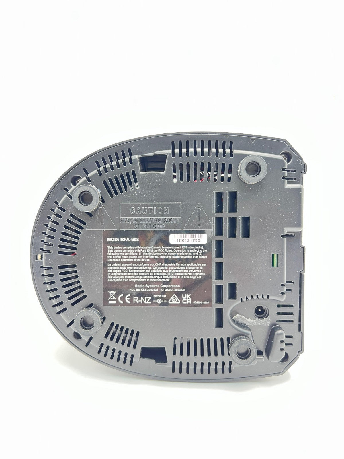 PetSafe Stay & Play Compact Wireless Dog Fence Transmitter No Collar PIF00-12917