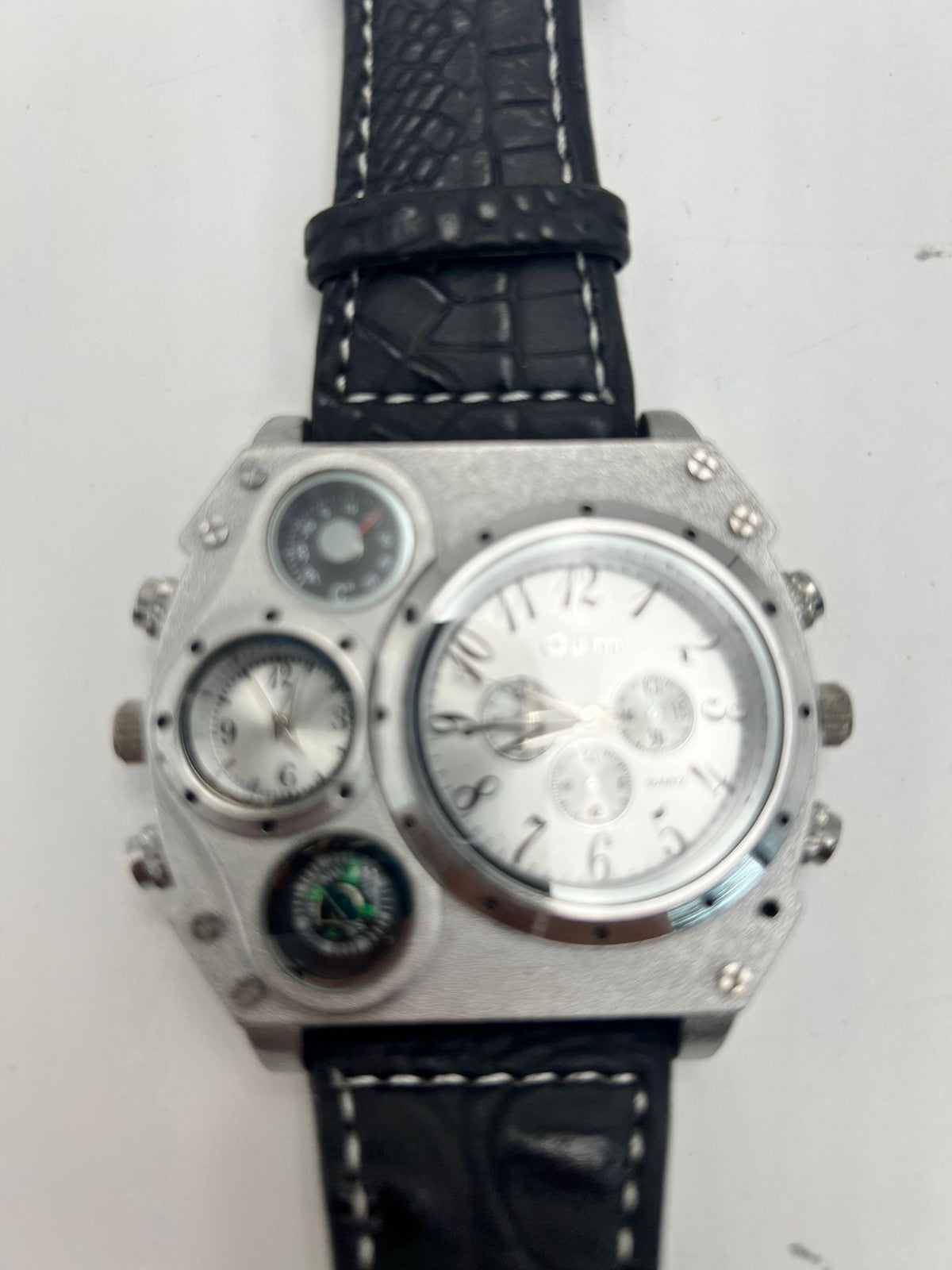 Avaner Mens Big Face Dual Time Zone Leather Strap Sport Watch