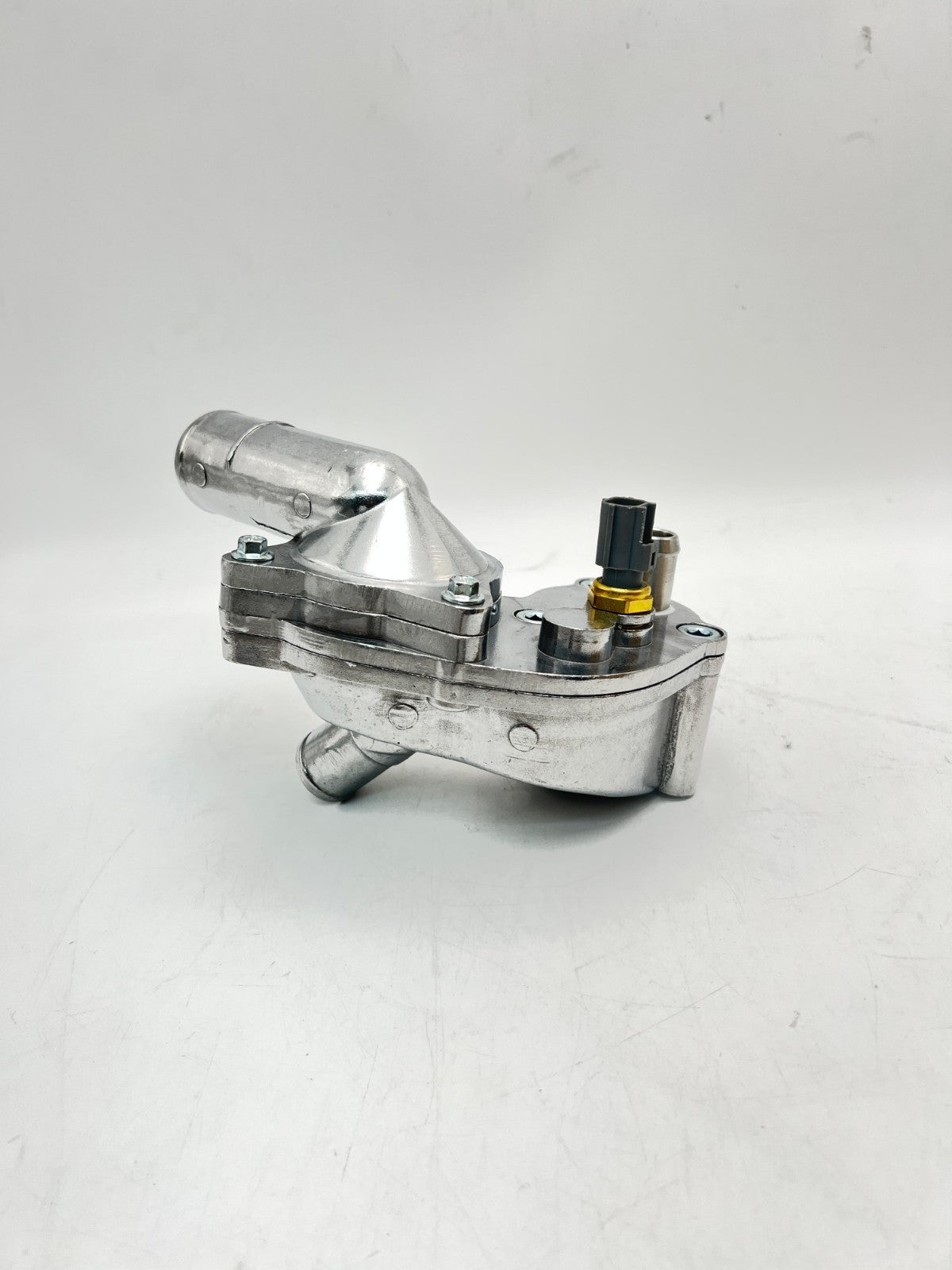 Upgrade Aluminum Thermostat Housing Assembly.(1PCS) Replaces Part # 5R3Z-8592-BA